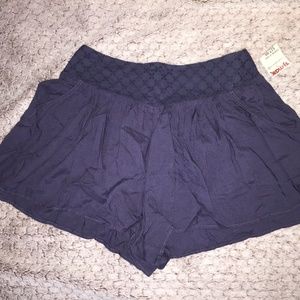 American Eagle Smocked Knit Short